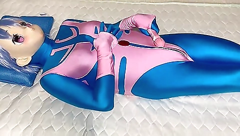 Solo porn with homemade fetish masturbation in bed