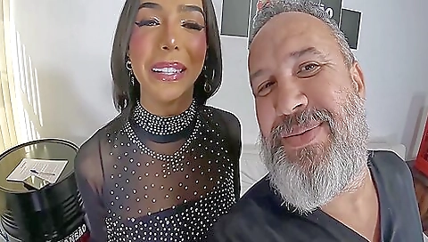 Latina with big ass and tattooed lips sucks a big dick