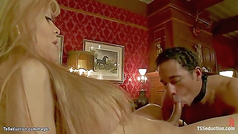 Latina with big tits is getting anal and deepthroat